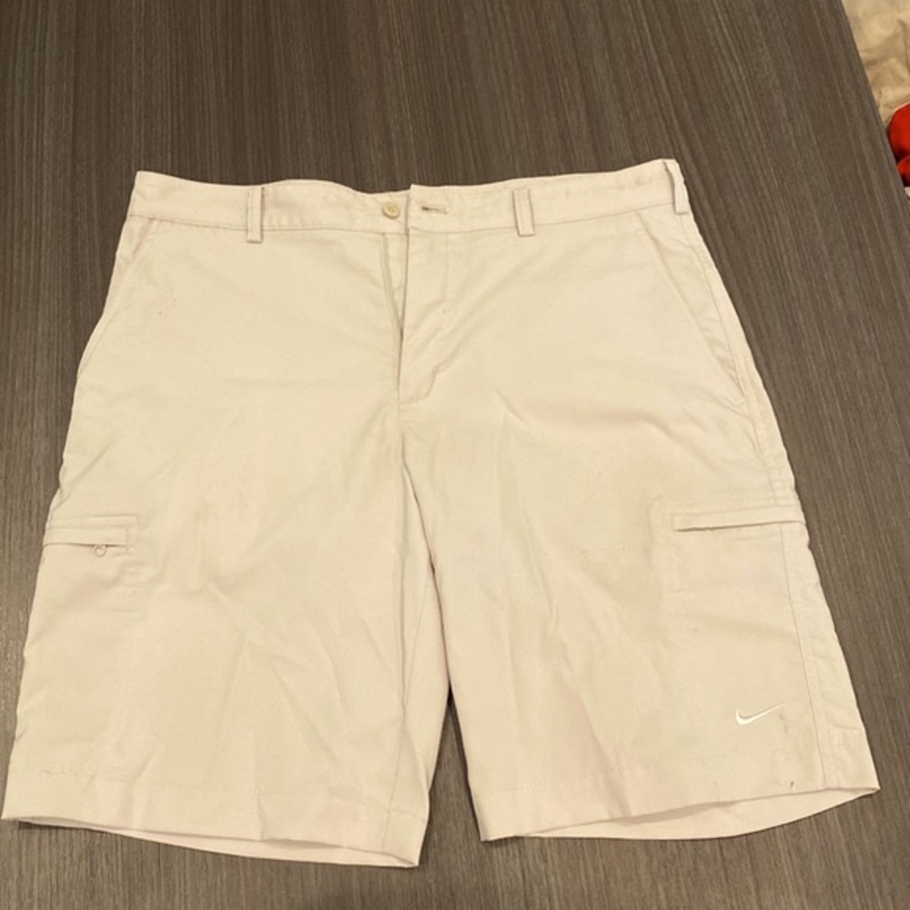 Nike Men's White Cargo Shorts